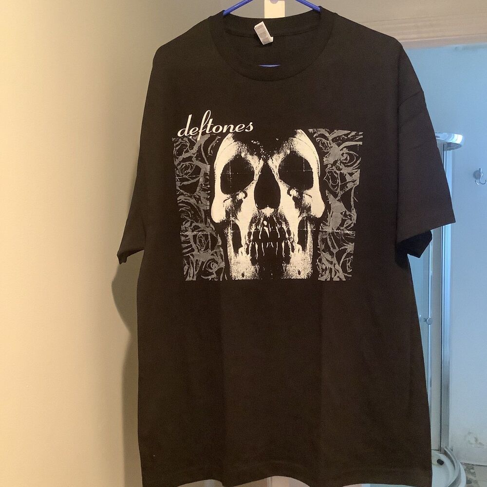 Promo band concert boot bootleg front no back print size small s brand new